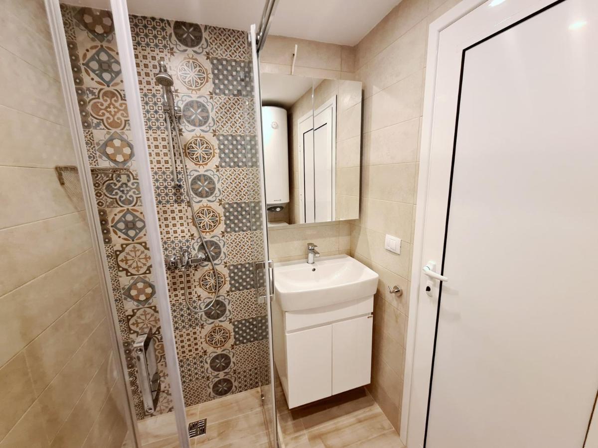 Brand New Luxury Flat In The City Center Varna Bagian luar foto