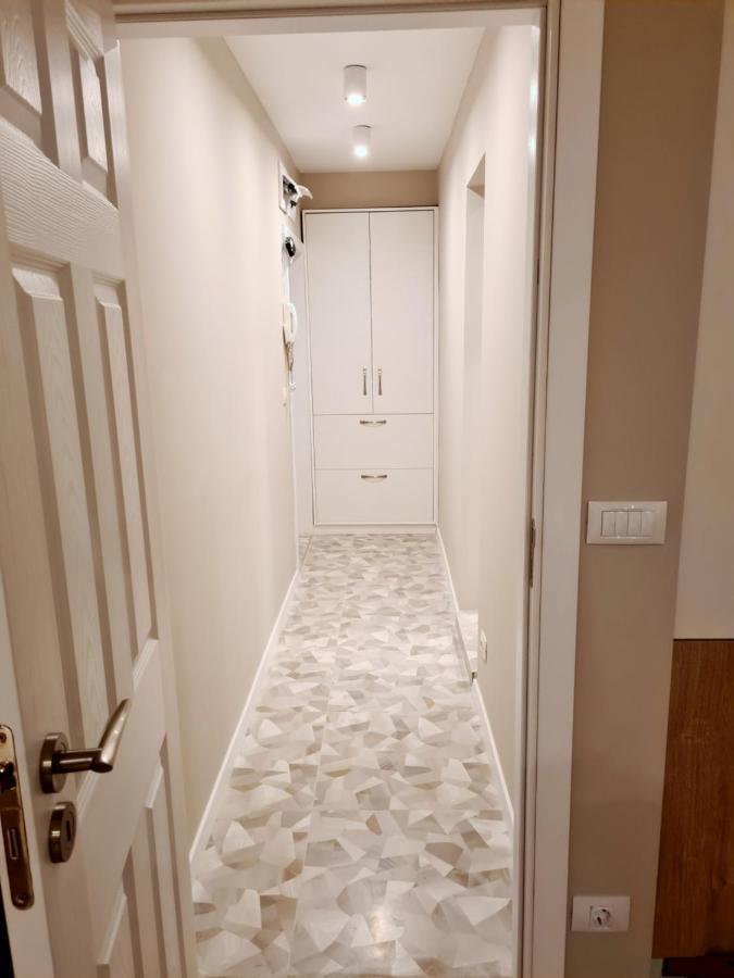 Brand New Luxury Flat In The City Center Varna Bagian luar foto