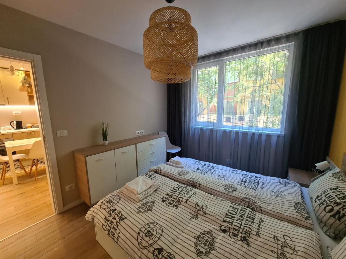 Brand New Luxury Flat In The City Center Varna Bagian luar foto